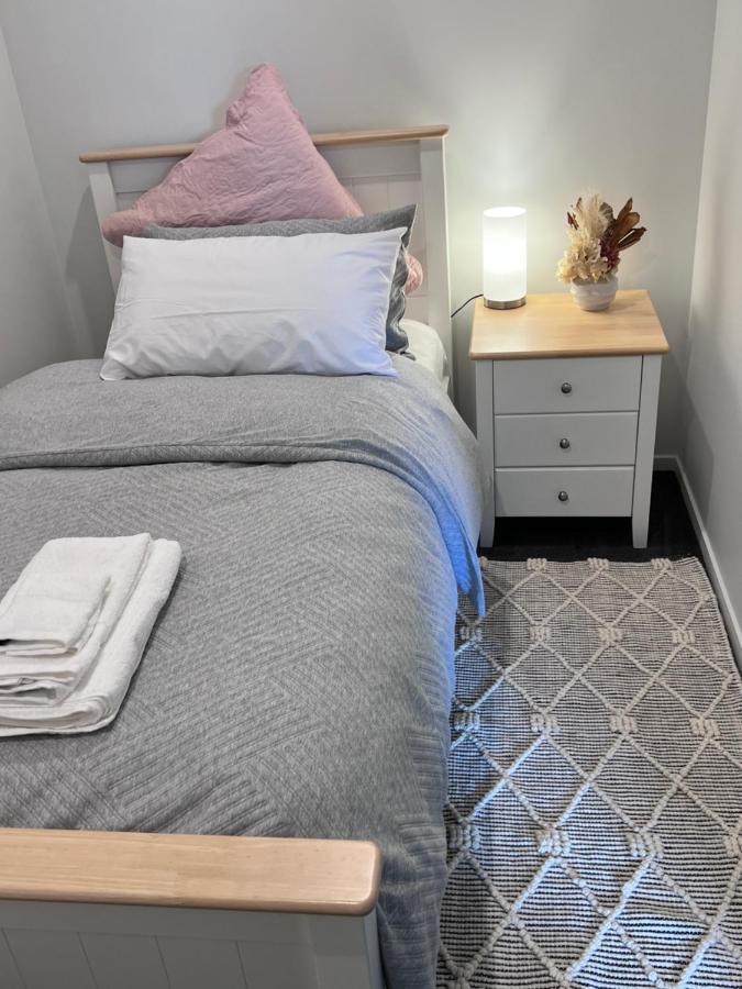 3 Bedroom Apartment In Newmarket โอ๊คแลนด์ ภายนอก รูปภาพ